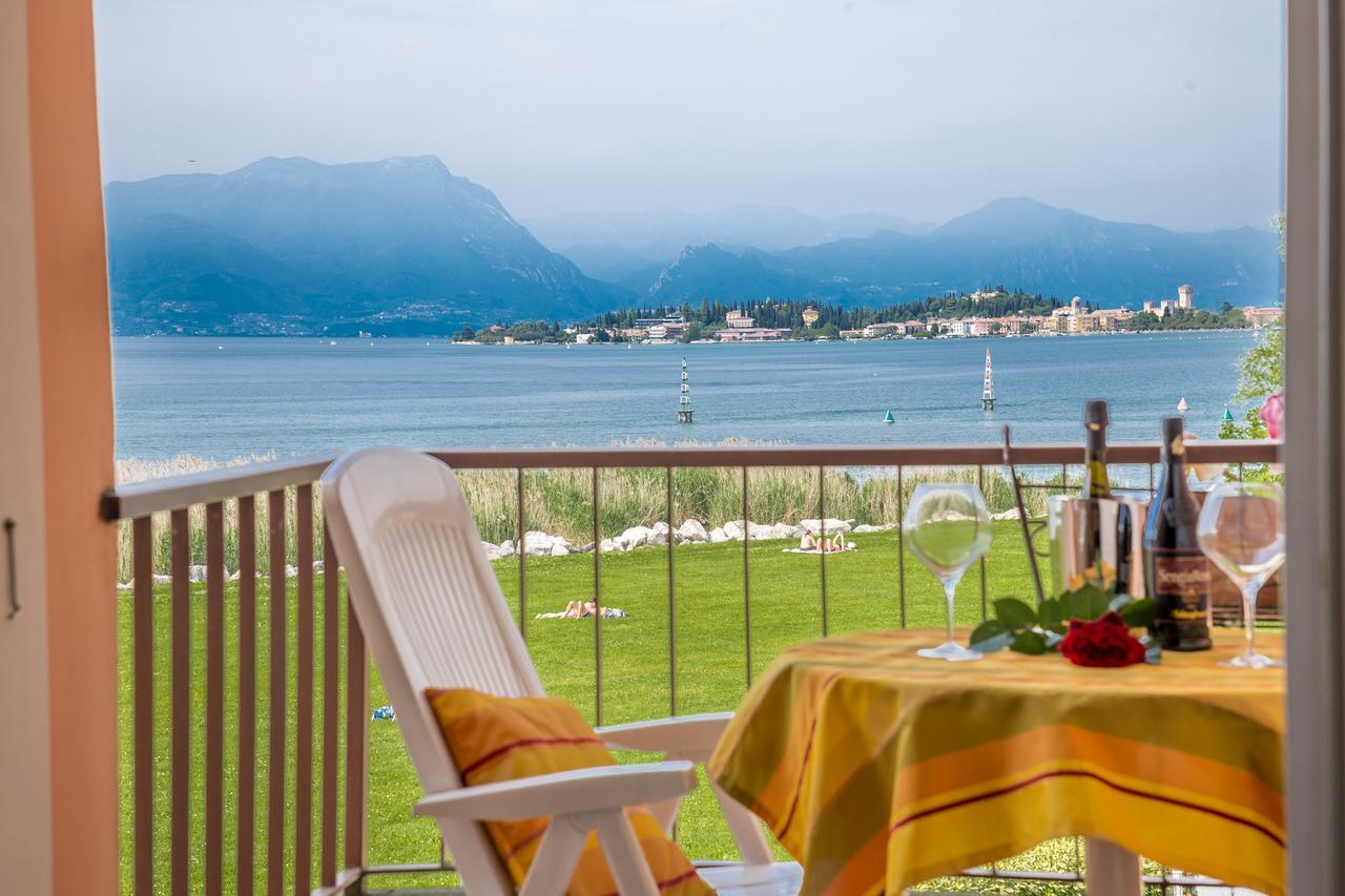 Appartamenti Residence Tulipano Sirmione Eksteriør billede