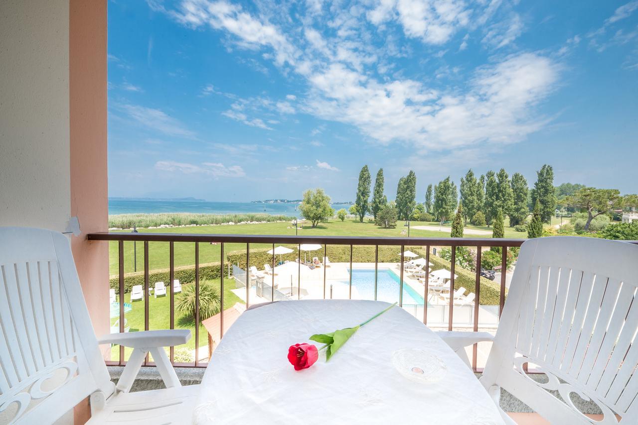 Appartamenti Residence Tulipano Sirmione Eksteriør billede