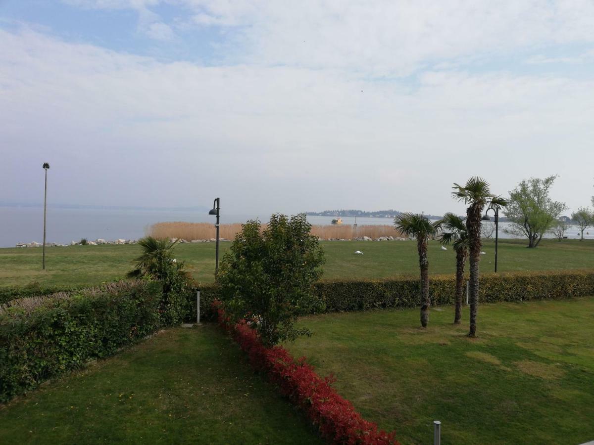 Appartamenti Residence Tulipano Sirmione Eksteriør billede