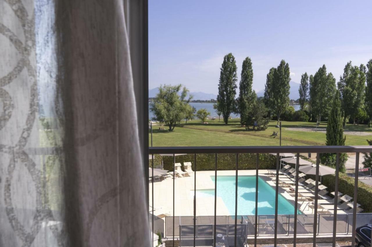 Appartamenti Residence Tulipano Sirmione Eksteriør billede