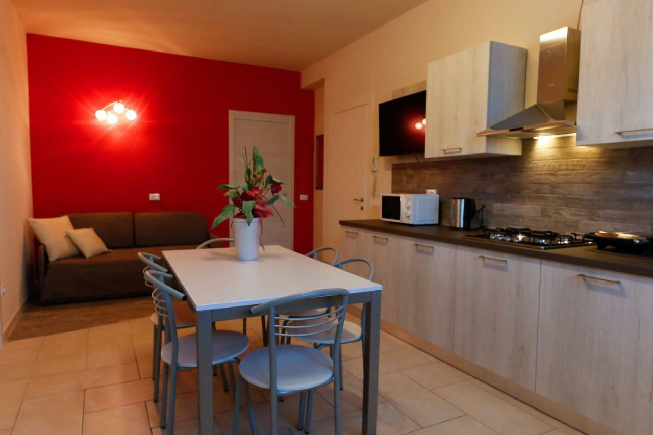Appartamenti Residence Tulipano Sirmione Eksteriør billede