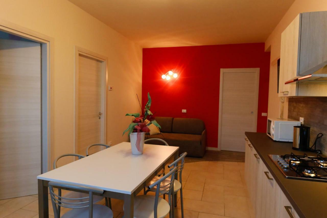 Appartamenti Residence Tulipano Sirmione Eksteriør billede
